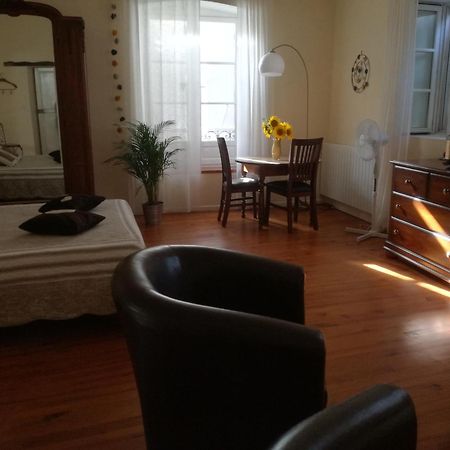 Mon Petit Soulie Bed and Breakfast Loupia Buitenkant foto